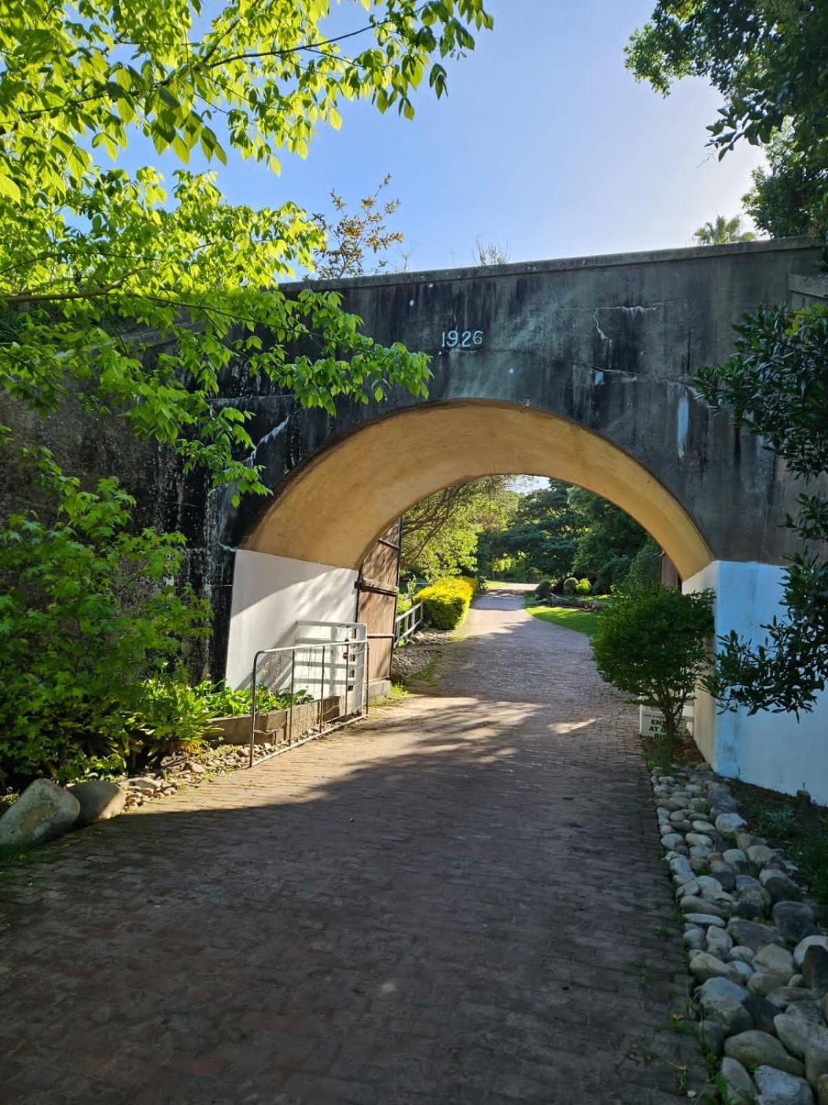 The Riverdeck Accommodation And Backpackers Knysna Exterior foto