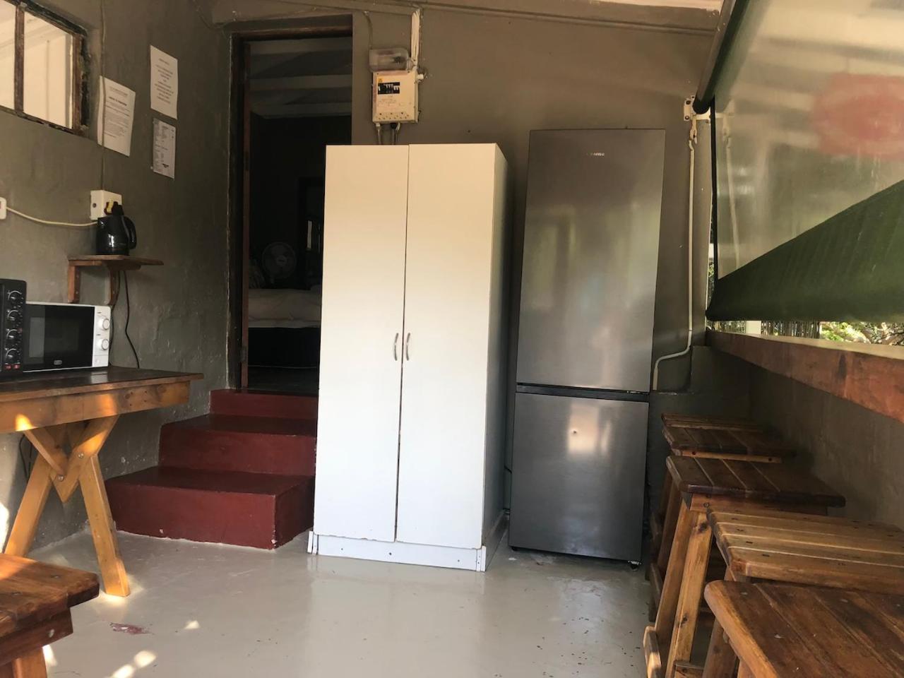 The Riverdeck Accommodation And Backpackers Knysna Habitación foto