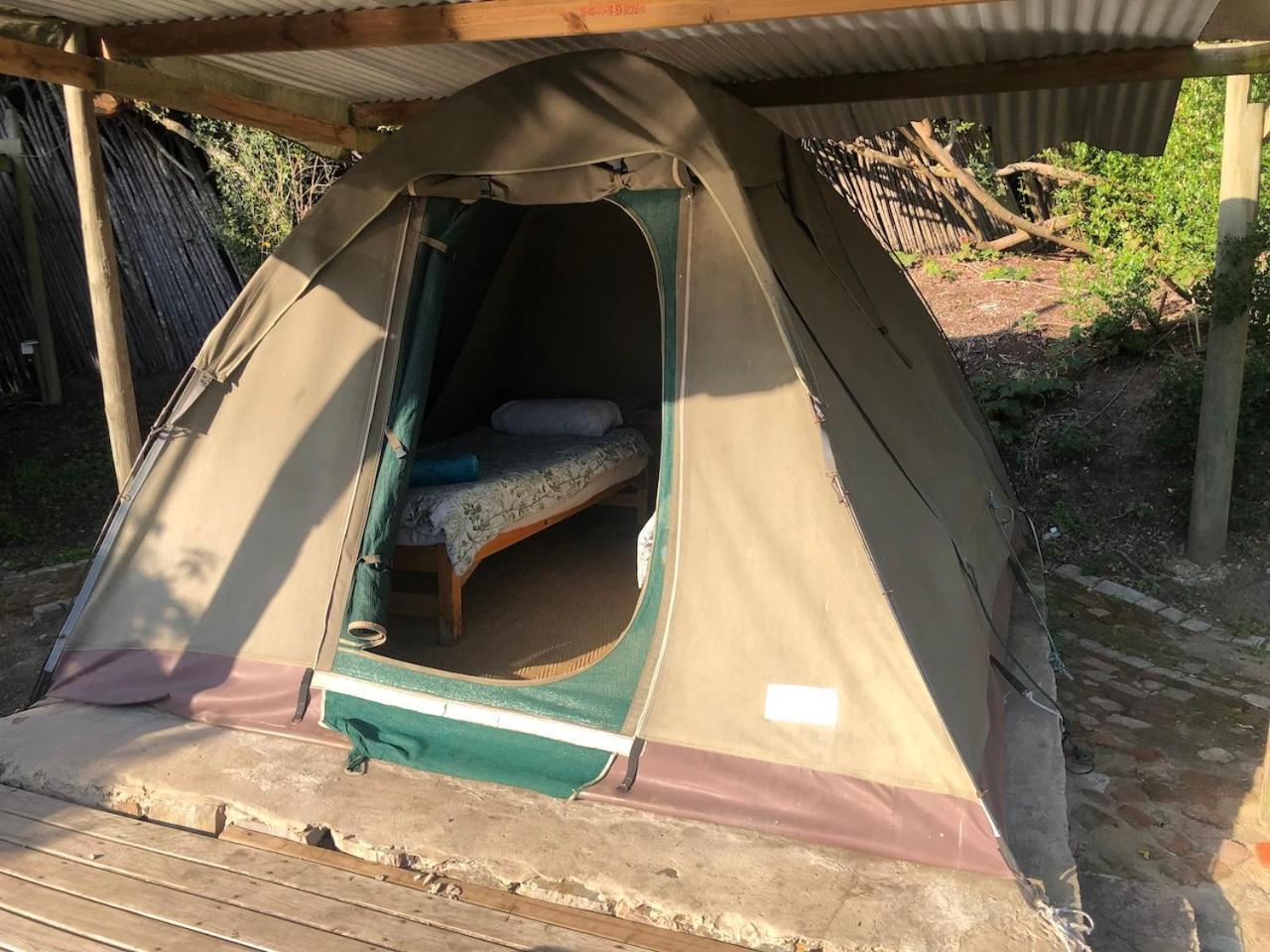 The Riverdeck Accommodation And Backpackers Knysna Habitación foto